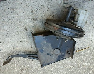 Illustration for article titled A quasi-technical blather on Land Rover power brakes